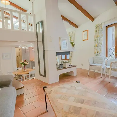 Duplex Au Coeur Du Vieil Apartment *